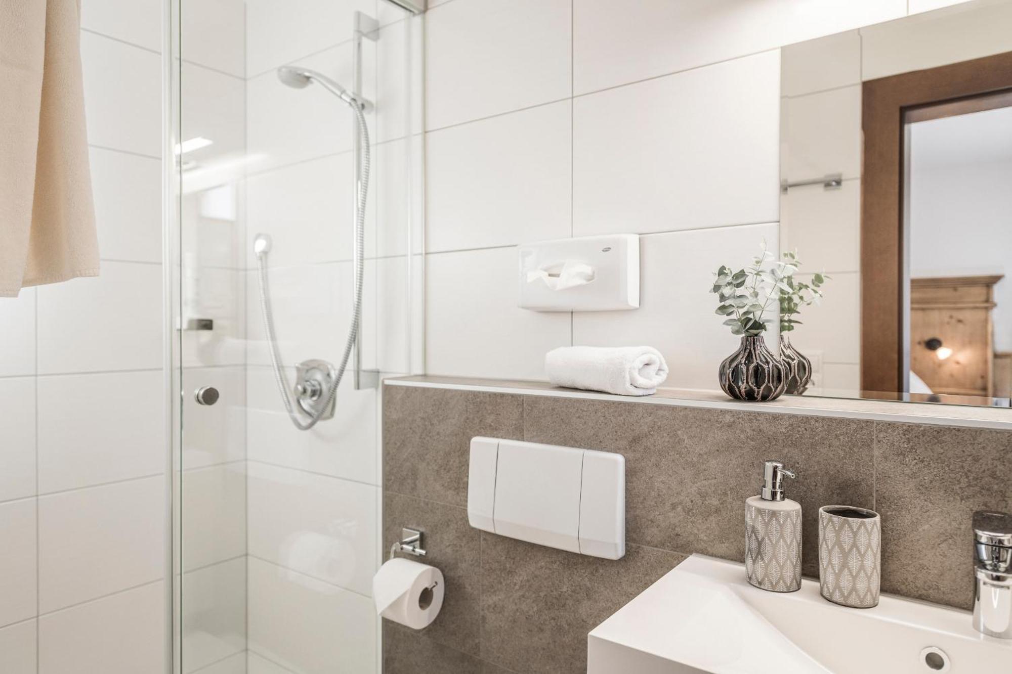 Haus Christine Otel Ried im Zillertal Dış mekan fotoğraf