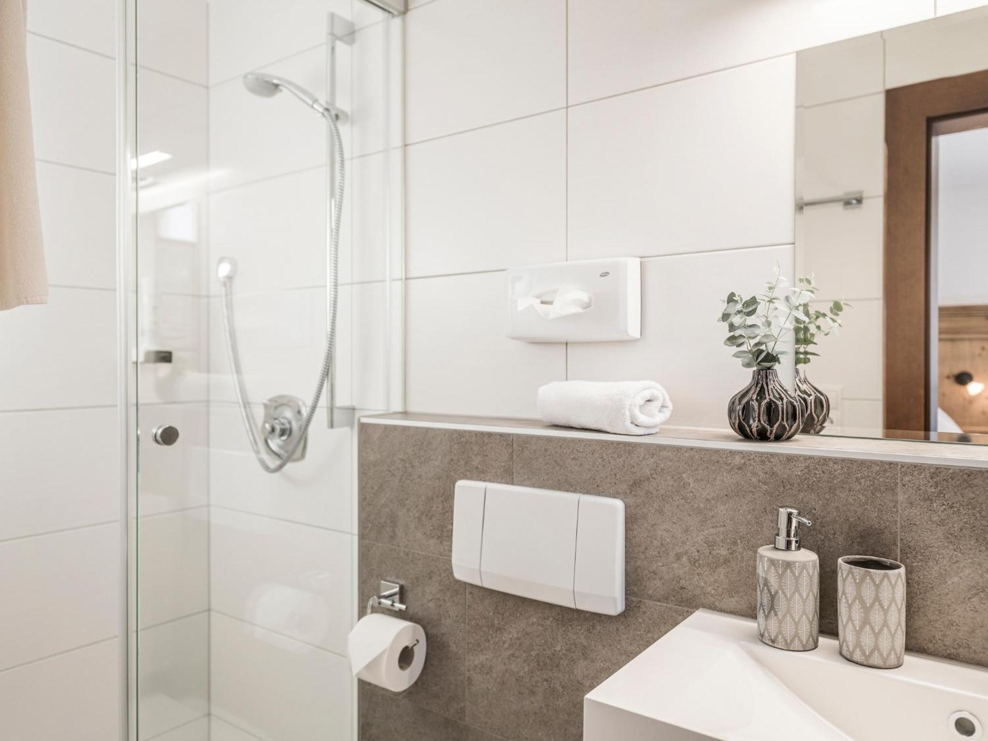 Haus Christine Otel Ried im Zillertal Dış mekan fotoğraf