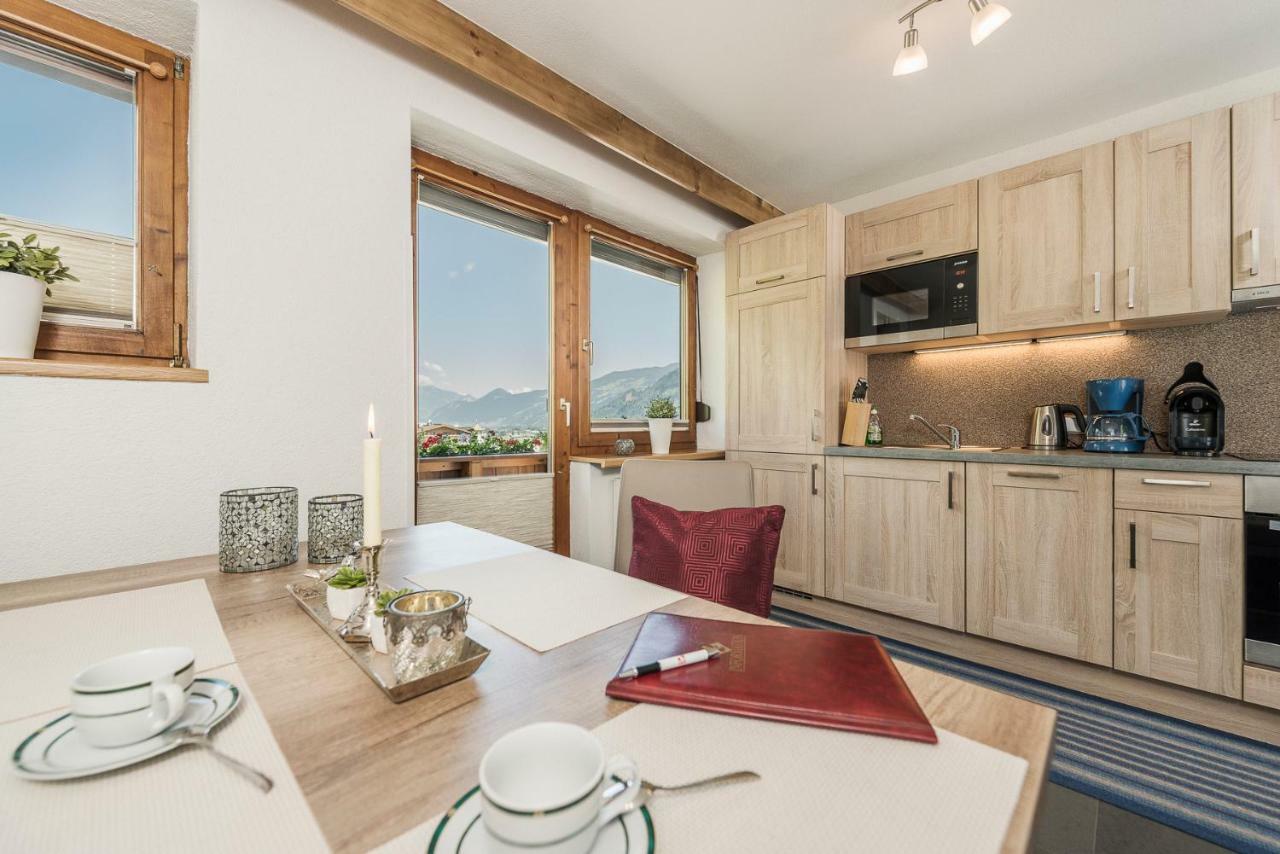 Haus Christine Otel Ried im Zillertal Dış mekan fotoğraf